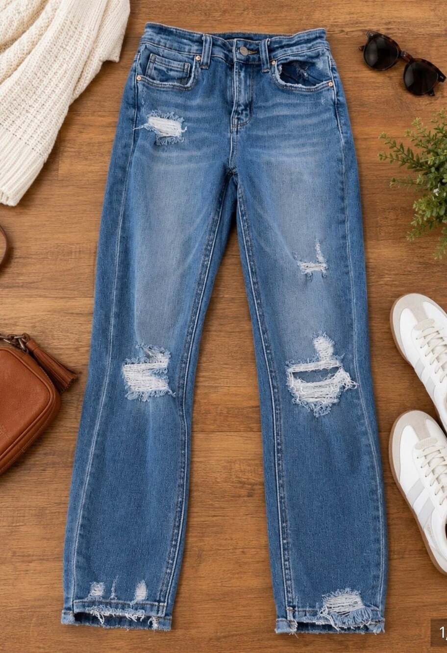 Altard state  Distressed Straight Jeans 26 (t)